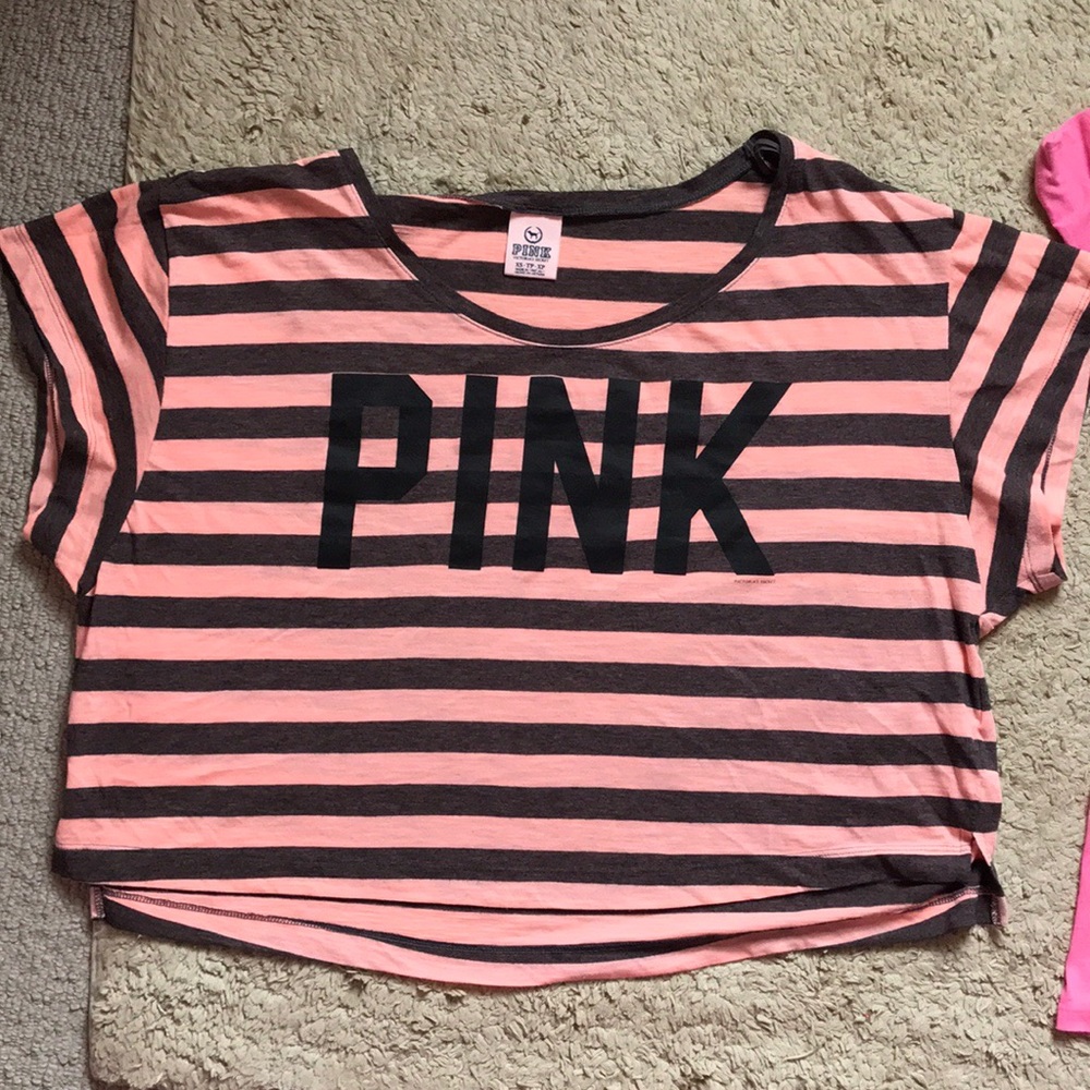 Pink tee shirt